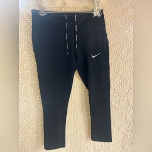 Nike Black Women's Athletic Leggings with White Swoosh